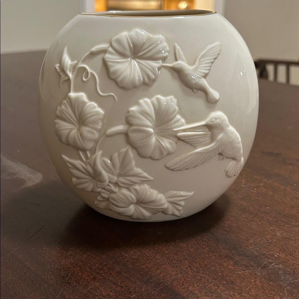 Lenox Cream Floral Vase - Picture 2 of 3